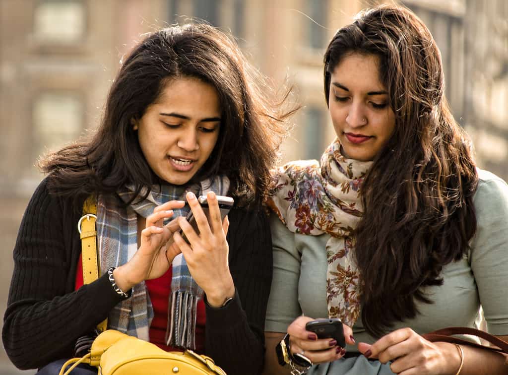 6 Strategies for Designing an Effective Mobile Ad